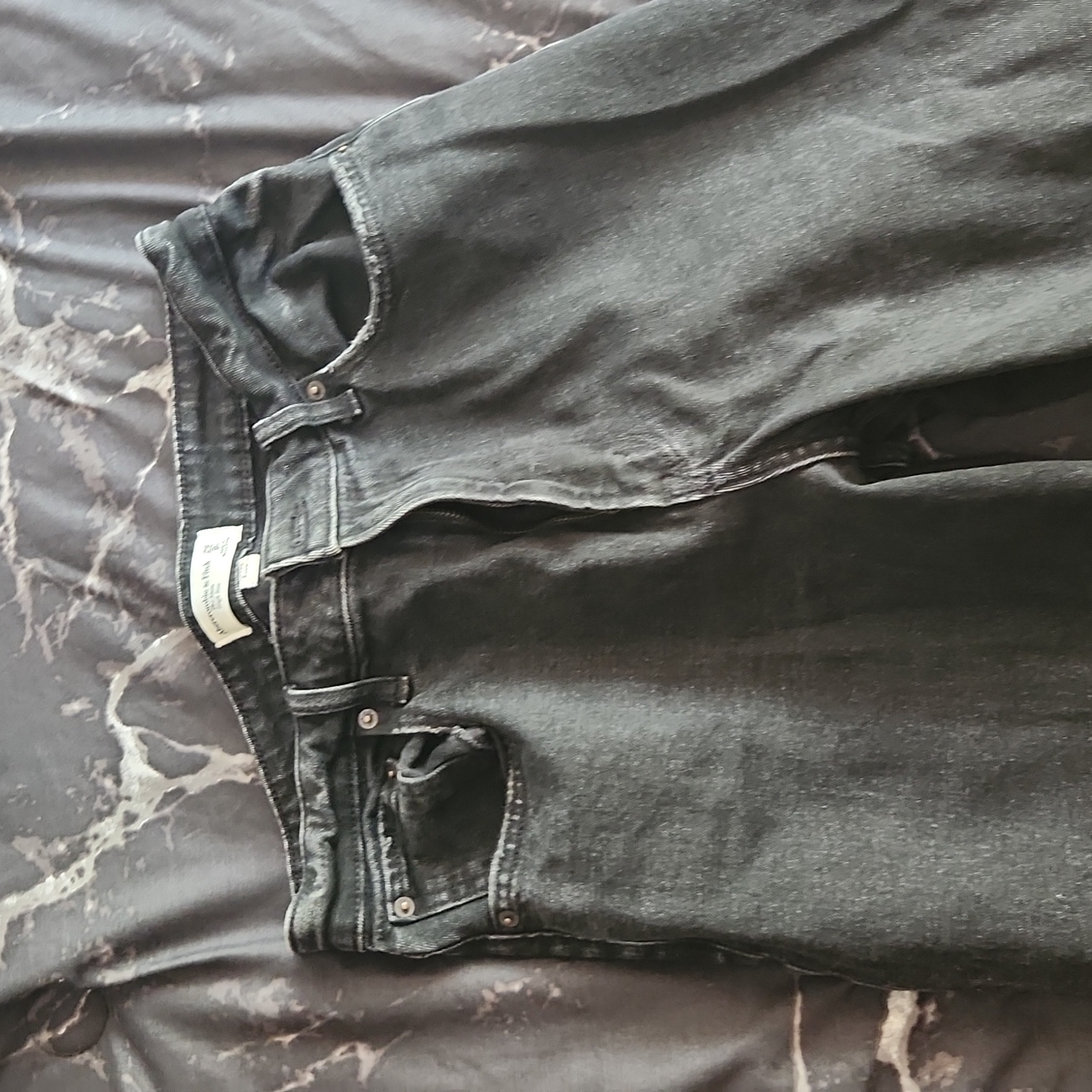 Abercrombie & Fitch High Rise Curve Love Mom Jean
